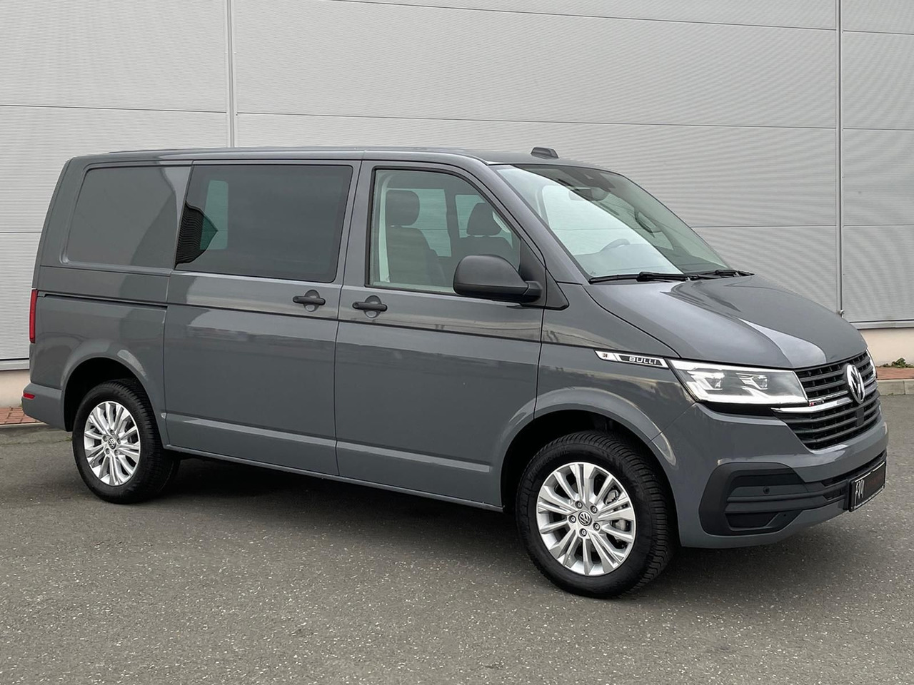 Volkswagen T6.1 Transporter 4MOTION NAVI STANDHZ ACC PDC - Minibuss, Persontransport: bilde 2 Volkswagen T6.1 Transporter 4MOTION NAVI STANDHZ ACC PDC - Minibuss, Persontransport: bilde 2