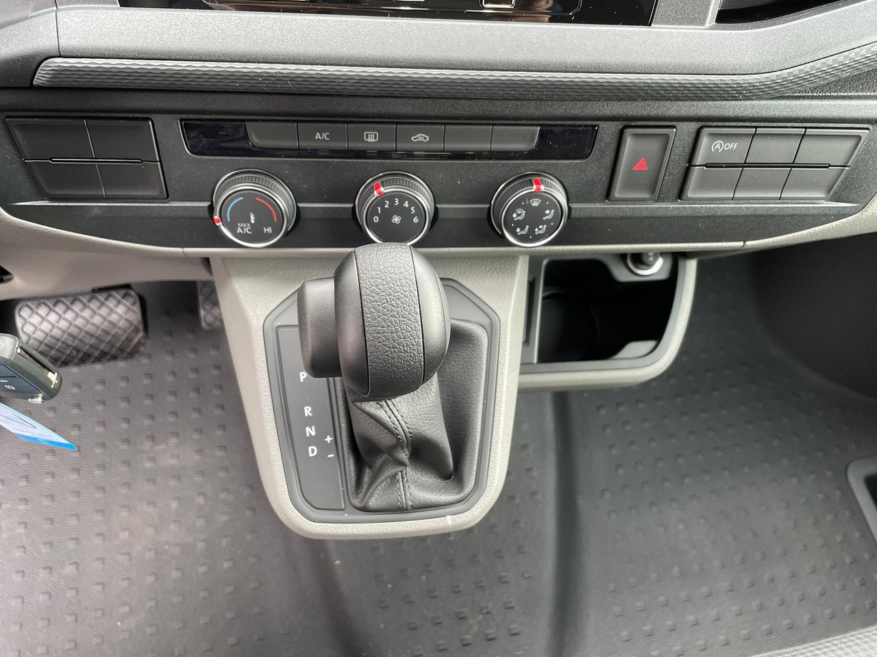 Ny Kassebil Volkswagen T6.1 Transporter Kasten lang 4M MFL LED TEMPOMAT: bilde 17