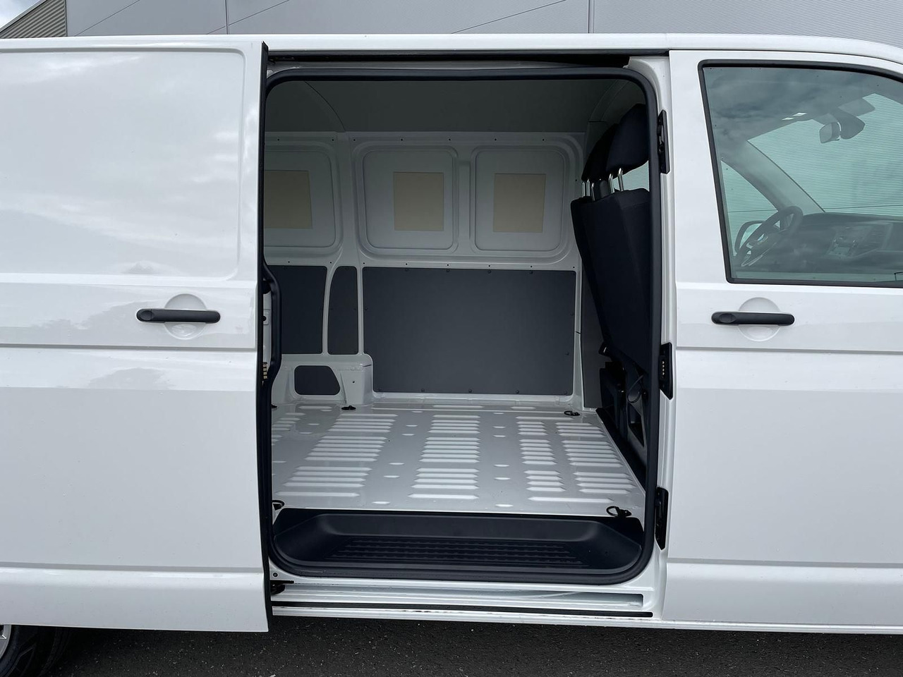 Ny Kassebil Volkswagen T6.1 Transporter Kasten lang 4M MFL LED TEMPOMAT: bilde 9