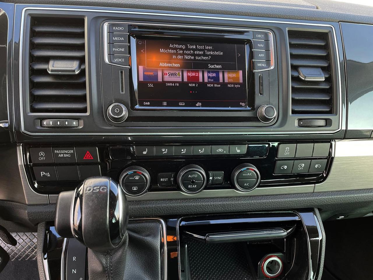 Minibuss, Persontransport Volkswagen T6 Multivan Comfortline 4M AHK STANDHZ SITZH DAB: bilde 18