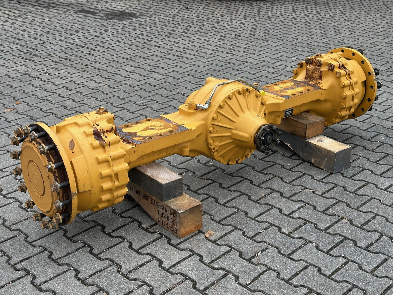 LIEBHERR Original Hinterachse-Planetenstarrachse Typ:MT-L3085. ID-Nr.10022957 – ID-Nr.10425800. L544-443, L544-445, L550-456, L554-453, L556-454. #10425800.1789310# - Bakaksel for Hjullaster: bilde 2 LIEBHERR Original Hinterachse-Planetenstarrachse Typ:MT-L3085. ID-Nr.10022957 – ID-Nr.10425800. L544-443, L544-445, L550-456, L554-453, L556-454. #10425800.1789310# - Bakaksel for Hjullaster: bilde 2