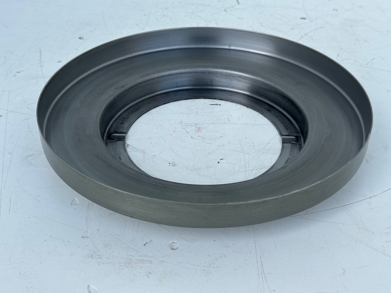 Liebherr Abdeckblech ID-Nr.90005702. SAT325/274 - SAT325/294. R936, R940, R946, R950, RZG390. #90005702.FR.40254# - Svingmotor for Beltegraver: bilde 4 Liebherr Abdeckblech ID-Nr.90005702. SAT325/274 - SAT325/294. R936, R940, R946, R950, RZG390. #90005702.FR.40254# - Svingmotor for Beltegraver: bilde 4