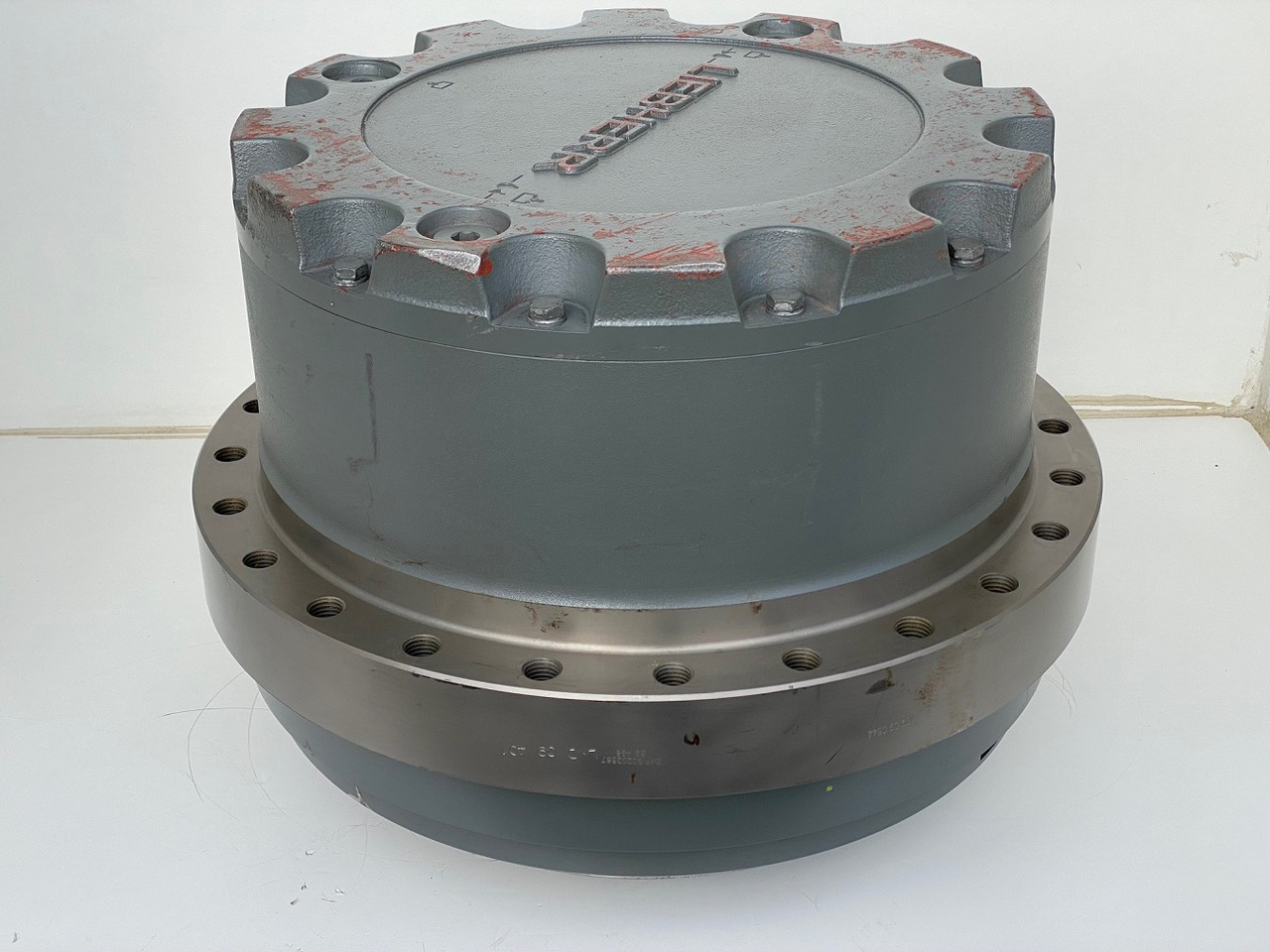 Liebherr Fahrantrieb FAT450P123, ID-Nr.90202516 - ID-Nr.90202517. LOS954, R940, R946, R950, R954, R956. #159-04# - Sluttdrev for Beltegraver: bilde 1 Liebherr Fahrantrieb FAT450P123, ID-Nr.90202516 - ID-Nr.90202517. LOS954, R940, R946, R950, R954, R956. #159-04# - Sluttdrev for Beltegraver: bilde 1