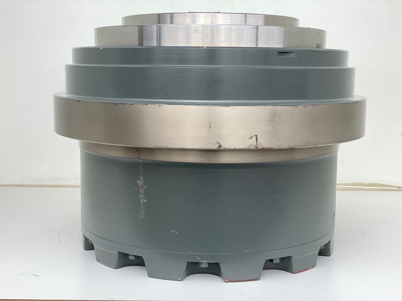 Liebherr Fahrantrieb FAT450P135, ID-Nr.90211932 - ID-Nr.90211933. ER944, R940, R944, R945, R946, R950, R960 T. #159-03# - Sluttdrev for Beltegraver: bilde 2 Liebherr Fahrantrieb FAT450P135, ID-Nr.90211932 - ID-Nr.90211933. ER944, R940, R944, R945, R946, R950, R960 T. #159-03# - Sluttdrev for Beltegraver: bilde 2