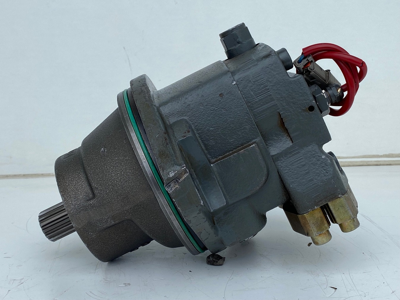 Liebherr Hydraulikeinbaumotor FMF045, ID-Nr.10132702. A924, LH30C, LH30M, LH35M, LH35MT, LH40C, LH40CP, LH40M, LH40MP, LH50CHR, LH50M, LH50MHR, LH50MT. #33179# - Hydraulisk motor for Hjulgraver: bilde 1 Liebherr Hydraulikeinbaumotor FMF045, ID-Nr.10132702. A924, LH30C, LH30M, LH35M, LH35MT, LH40C, LH40CP, LH40M, LH40MP, LH50CHR, LH50M, LH50MHR, LH50MT. #33179# - Hydraulisk motor for Hjulgraver: bilde 1