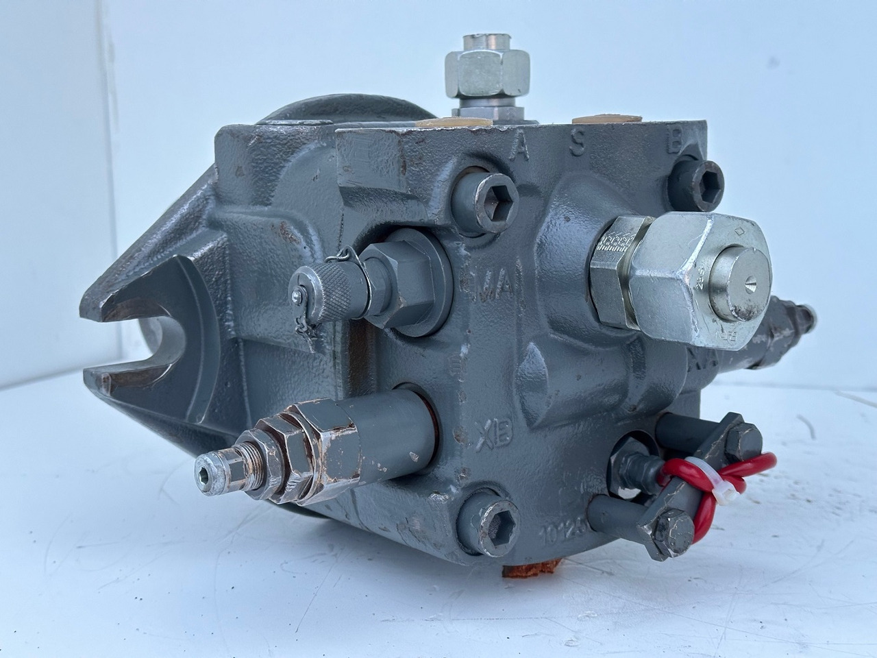 Liebherr Hydraulikeinbaumotor Typ:FMF090.  ID-Nr.10139164 - ID-Nr.11371743. R946 LC, R946 LC-V, R946 NLC, R946 S-HD, R950 LC-V, R950 S-HD, R950.  #11371743.11929# - Svingmotor for Gravemaskin: bilde 5 Liebherr Hydraulikeinbaumotor Typ:FMF090.  ID-Nr.10139164 - ID-Nr.11371743. R946 LC, R946 LC-V, R946 NLC, R946 S-HD, R950 LC-V, R950 S-HD, R950.  #11371743.11929# - Svingmotor for Gravemaskin: bilde 5