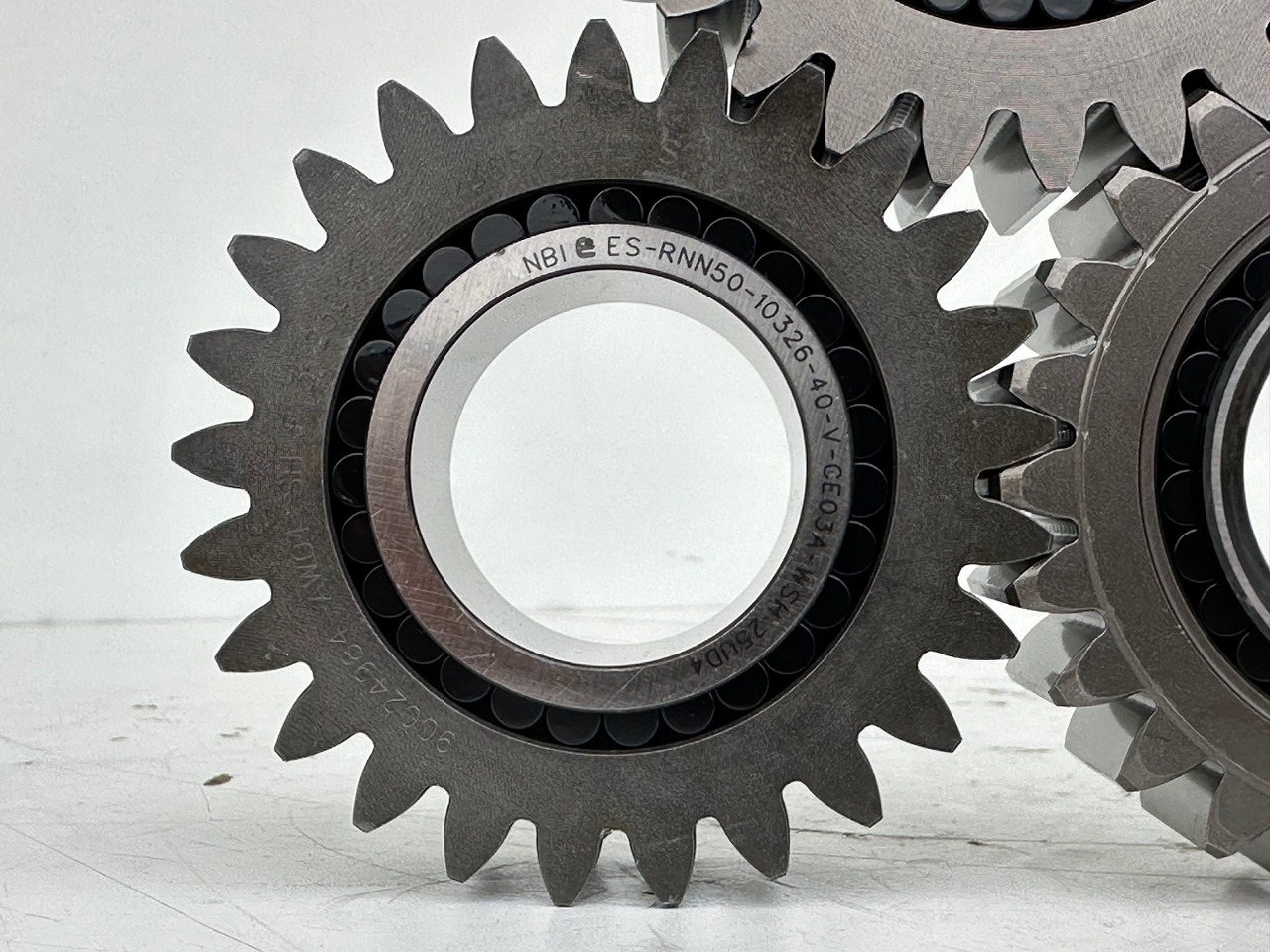 Liebherr Original Planetenrad ID-Nr.90024983. FAT325P113, FAT325P114, FAT325P115, FAT325P119. A924,LH22C,LH26EC,LH30C,LOS103,R914COMP,R914RAIL,LOS914,LOS920,R918,R920,R922. #90024984.01# - Sluttdrev for Gravemaskin: bilde 5 Liebherr Original Planetenrad ID-Nr.90024983. FAT325P113, FAT325P114, FAT325P115, FAT325P119. A924,LH22C,LH26EC,LH30C,LOS103,R914COMP,R914RAIL,LOS914,LOS920,R918,R920,R922. #90024984.01# - Sluttdrev for Gravemaskin: bilde 5