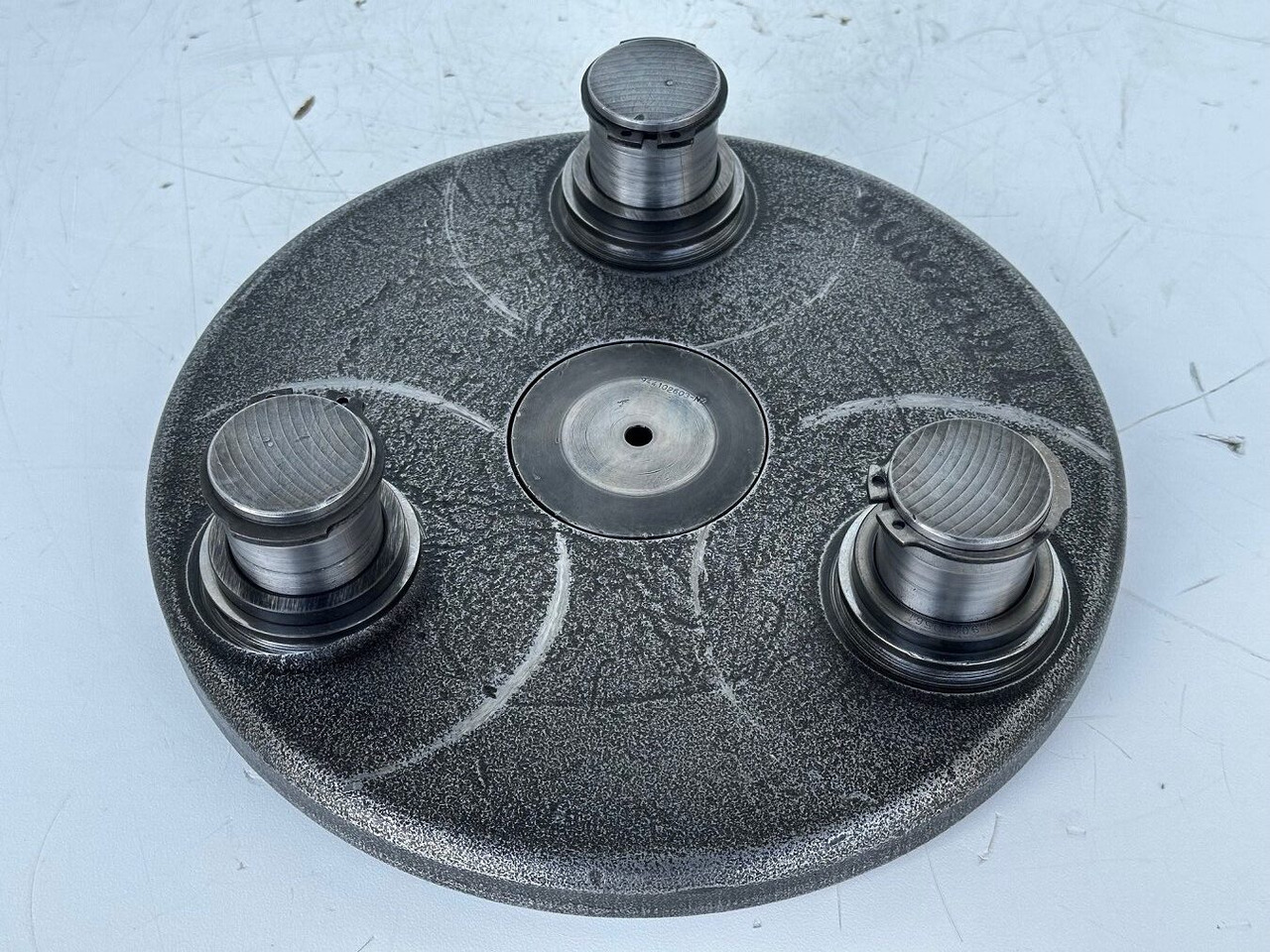 Liebherr Planetenträger ID-Nr.90006124. SAT325/274. R946, R950, RZG390. #90006124.FR.40254# - Svingmotor for Gravemaskin til riving: bilde 2 Liebherr Planetenträger ID-Nr.90006124. SAT325/274. R946, R950, RZG390. #90006124.FR.40254# - Svingmotor for Gravemaskin til riving: bilde 2