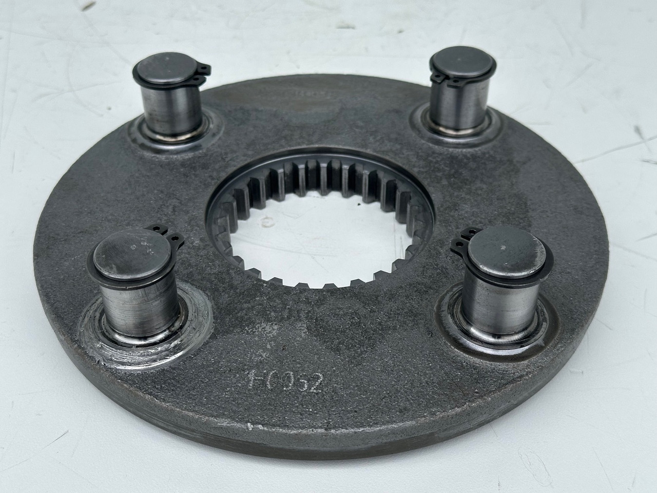 Liebherr Planetenträger ID-Nr.90214403. SAT275A290. R922 LC-1486. R924 LC-1487. #90214403.HO.925# - Svingmotor for Bygg og anlegg: bilde 2 Liebherr Planetenträger ID-Nr.90214403. SAT275A290. R922 LC-1486. R924 LC-1487. #90214403.HO.925# - Svingmotor for Bygg og anlegg: bilde 2