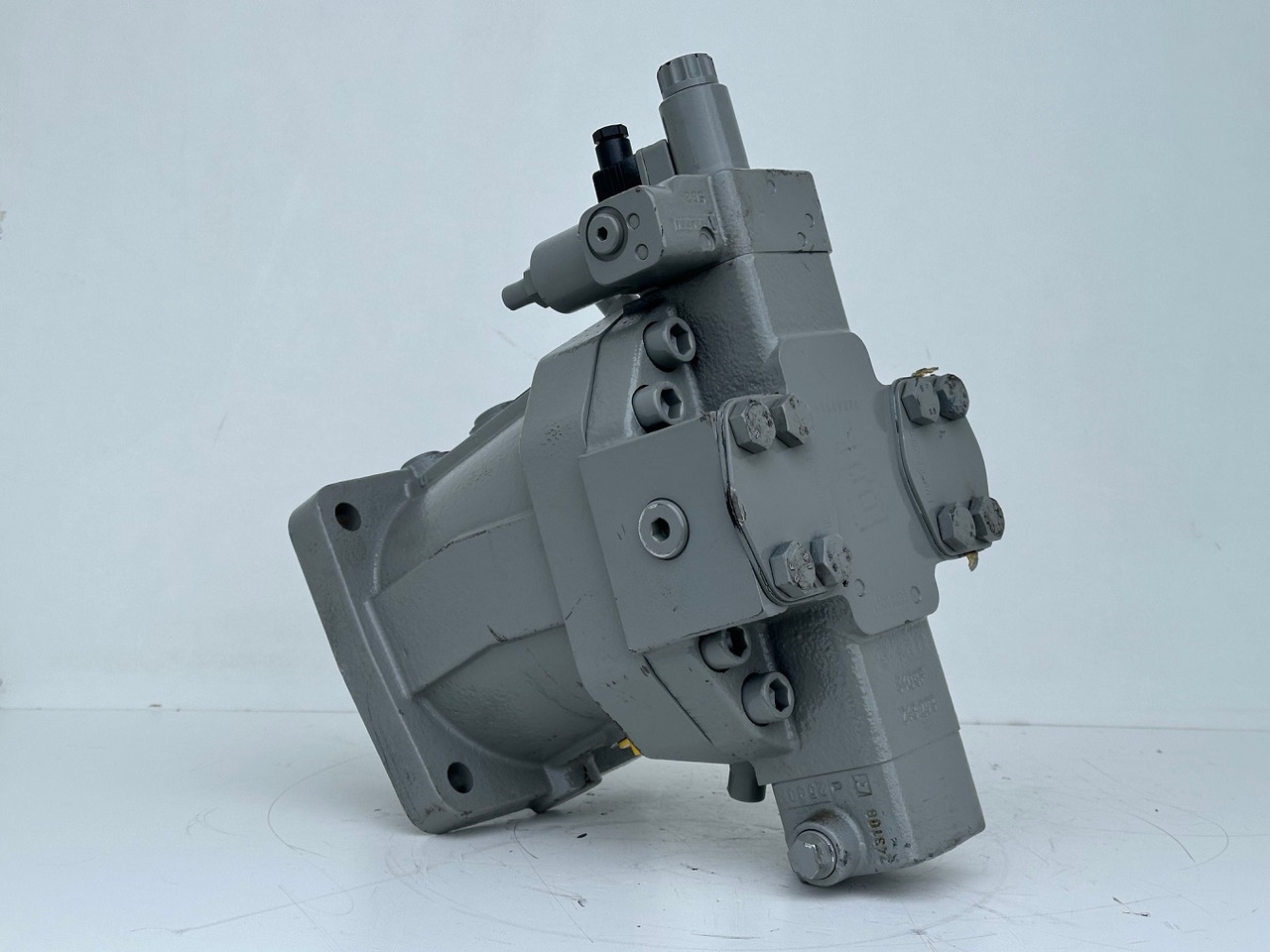 Liebherr Verstellmotor ID-Nr.510240108 - Hydromatik Rexroth Axialkolben-Verstellmotor Typ:A6VM140EP2D/63W-VZB017HB. #24338069# - Hydraulisk motor for Beltegående kran: bilde 4 Liebherr Verstellmotor ID-Nr.510240108 - Hydromatik Rexroth Axialkolben-Verstellmotor Typ:A6VM140EP2D/63W-VZB017HB. #24338069# - Hydraulisk motor for Beltegående kran: bilde 4