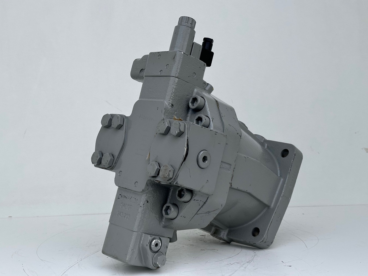 Liebherr Verstellmotor ID-Nr.510240108 - Hydromatik Rexroth Axialkolben-Verstellmotor Typ:A6VM140EP2D/63W-VZB017HB. #24338070# - Hydraulisk motor for Beltegående kran: bilde 4 Liebherr Verstellmotor ID-Nr.510240108 - Hydromatik Rexroth Axialkolben-Verstellmotor Typ:A6VM140EP2D/63W-VZB017HB. #24338070# - Hydraulisk motor for Beltegående kran: bilde 4
