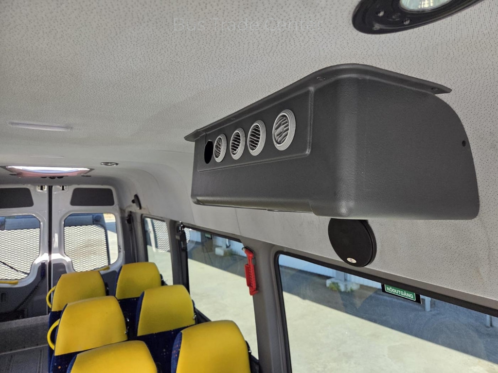 VOLKSWAGEN Crafter 50 LR // 3 units with lift - Minibuss, Persontransport: bilde 5 VOLKSWAGEN Crafter 50 LR // 3 units with lift - Minibuss, Persontransport: bilde 5