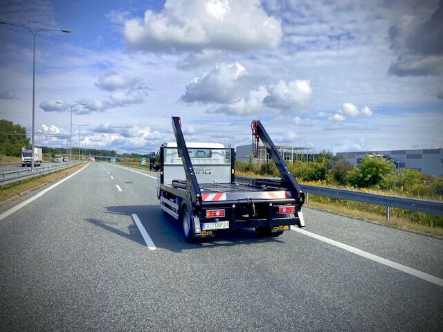 Mitsubishi Fuso 9C18 bramowiec BR6 - Liftdumper lastebil: bilde 4 Mitsubishi Fuso 9C18 bramowiec BR6 - Liftdumper lastebil: bilde 4