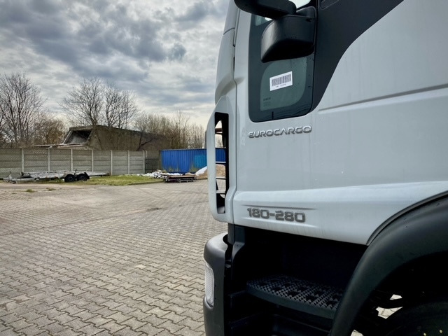 IVECO Eurocargo + hooklift KING HZ-10R - Utility-/ Spesiell maskin: bilde 3 IVECO Eurocargo + hooklift KING HZ-10R - Utility-/ Spesiell maskin: bilde 3