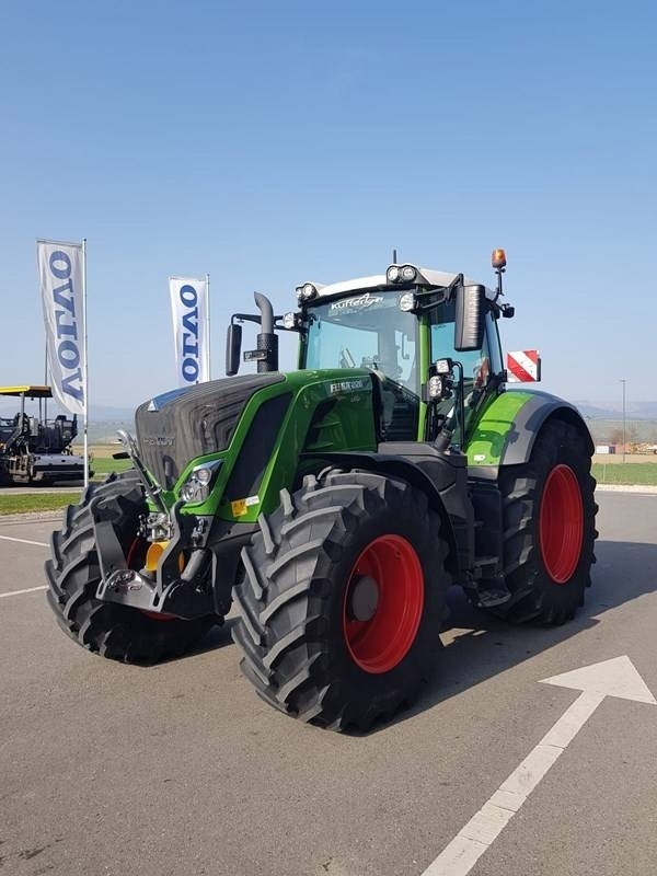 Fendt 828 Vario Profi Plus - Traktor: bilde 1 Fendt 828 Vario Profi Plus - Traktor: bilde 1