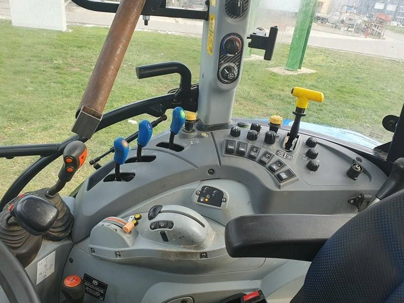 New Holland T 5.115 - Traktor: bilde 5 New Holland T 5.115 - Traktor: bilde 5