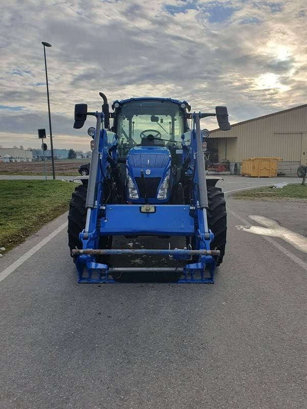 New Holland T 5.115 - Traktor: bilde 3 New Holland T 5.115 - Traktor: bilde 3