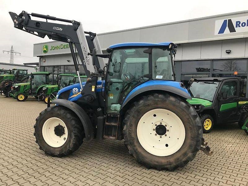 New Holland T4.85 - Traktor: bilde 3 New Holland T4.85 - Traktor: bilde 3
