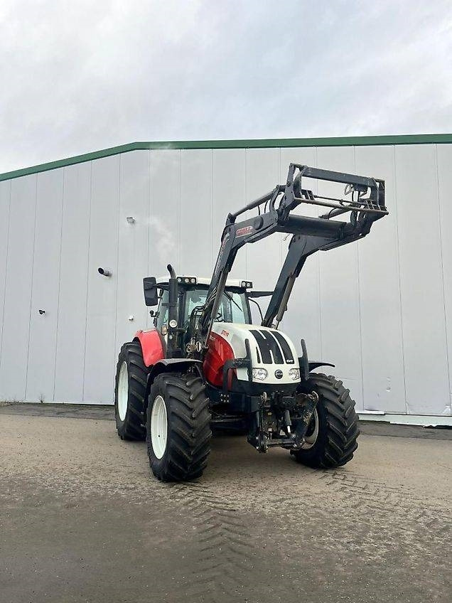 Steyr 6220 CVT - Traktor: bilde 2 Steyr 6220 CVT - Traktor: bilde 2