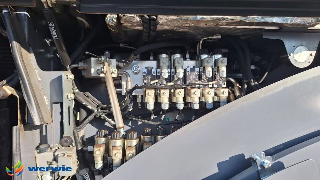 Asfaltutlegger Vögele SUPER 1800-3i SprayJet / AB600-3TV: bilde 14 Asfaltutlegger Vögele SUPER 1800-3i SprayJet / AB600-3TV: bilde 14