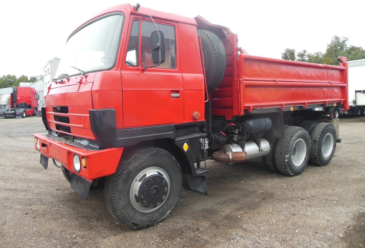 Tatra T 815, 6x6 - Tippbil: bilde 1 Tatra T 815, 6x6 - Tippbil: bilde 1