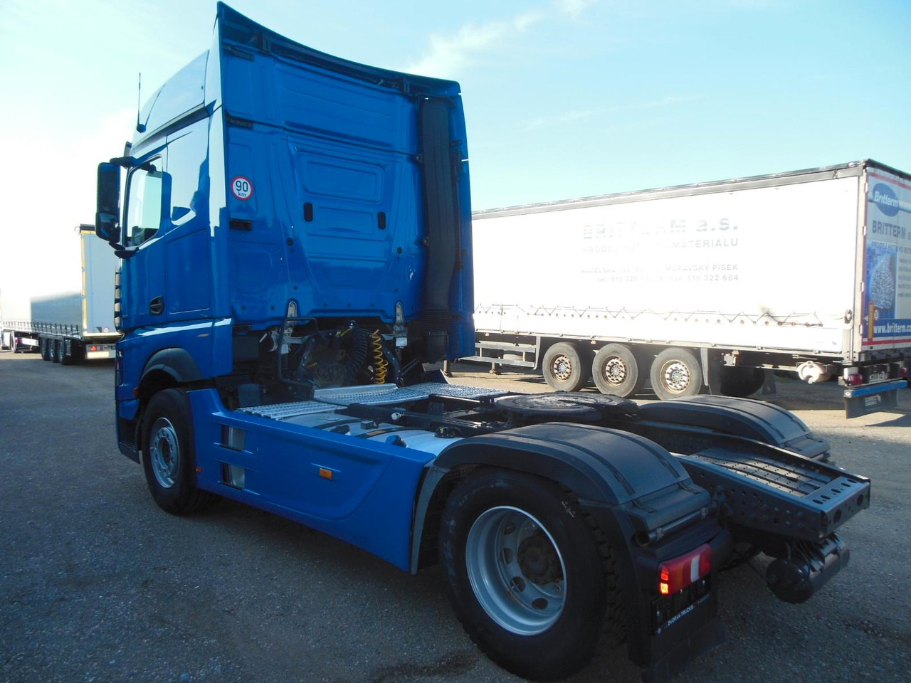 Mercedes-Benz 1845 ACTROS, STANDKLIMA Mercedes-Benz 1845 ACTROS, STANDKLIMA - Trekkvogn: bilde 4 Mercedes-Benz 1845 ACTROS, STANDKLIMA Mercedes-Benz 1845 ACTROS, STANDKLIMA - Trekkvogn: bilde 4