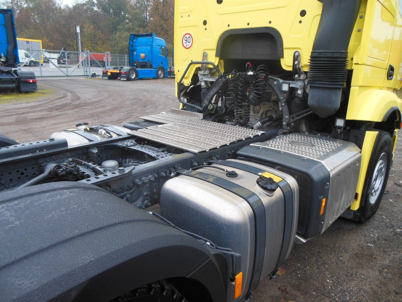 Mercedes-Benz 3353 ACTROS, 6X4, TRK, SET 120 TON, WIE NEUE!E!! - Trekkvogn: bilde 5 Mercedes-Benz 3353 ACTROS, 6X4, TRK, SET 120 TON, WIE NEUE!E!! - Trekkvogn: bilde 5