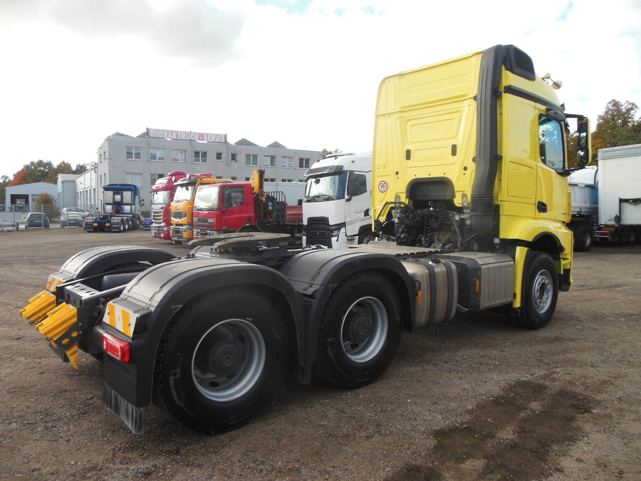 Mercedes-Benz ACTROS 3353, 6X4, 120.000 KG, TRK, 4 STÜCKS, - Trekkvogn: bilde 3 Mercedes-Benz ACTROS 3353, 6X4, 120.000 KG, TRK, 4 STÜCKS, - Trekkvogn: bilde 3