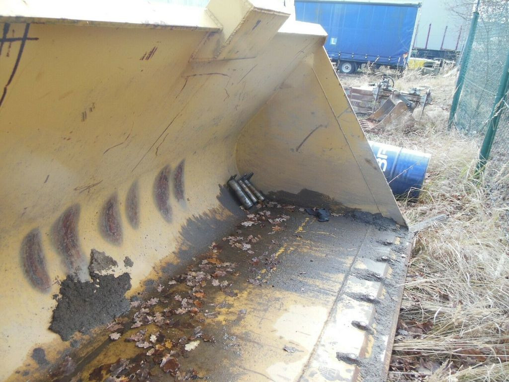 Volvo L120 - Schaufel 3,8m3 Volvo L120 - Schaufel 3,8m3 - Lasterskuffe: bilde 4 Volvo L120 - Schaufel 3,8m3 Volvo L120 - Schaufel 3,8m3 - Lasterskuffe: bilde 4