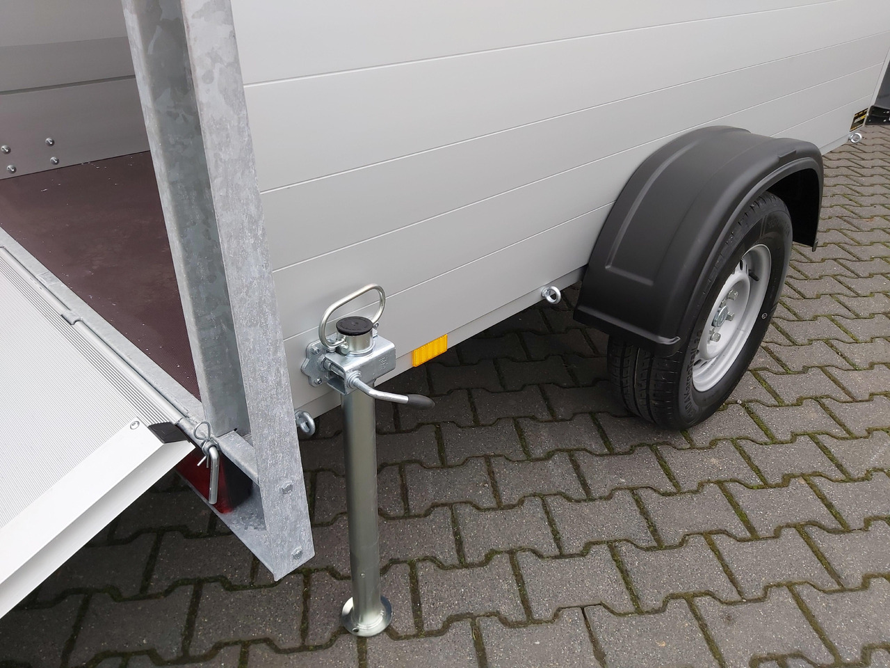 ALUBOXX Deckelanhänger GTB 1200 VT3 251x126x153cm Heckrampe (S) 1200kg Winter Aktion - Skaphenger: bilde 5 ALUBOXX Deckelanhänger GTB 1200 VT3 251x126x153cm Heckrampe (S) 1200kg Winter Aktion - Skaphenger: bilde 5