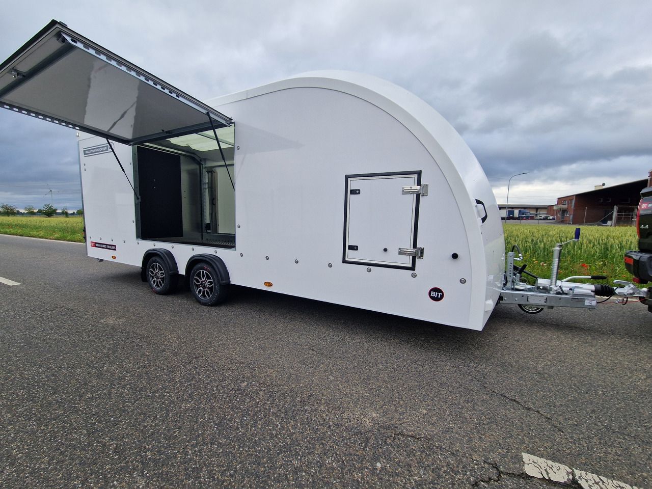Transporter tilhenger BJT Race Transporter 4 550x212x188cm weiss E Winde Frontstauraum ASR Alufelgen dark 3500kg Modell 24: bilde 11
