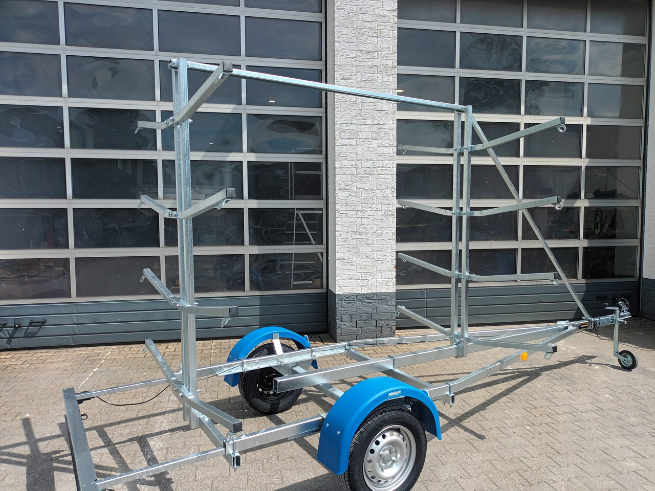 Bootsanhänger Boattrailer Neptun NAVY N7-17 KY Kanu Kajak SUP Board Gestell 750kg Modell 2024 - Båthenger: bilde 2 Bootsanhänger Boattrailer Neptun NAVY N7-17 KY Kanu Kajak SUP Board Gestell 750kg Modell 2024 - Båthenger: bilde 2