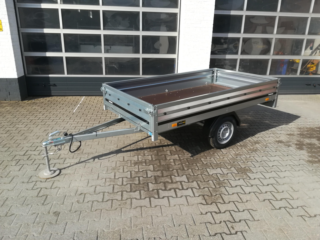 Brenderup 3251 SUB 750 250x142x35cm (S) 750kg - Biltilhenger: bilde 2 Brenderup 3251 SUB 750 250x142x35cm (S) 750kg - Biltilhenger: bilde 2