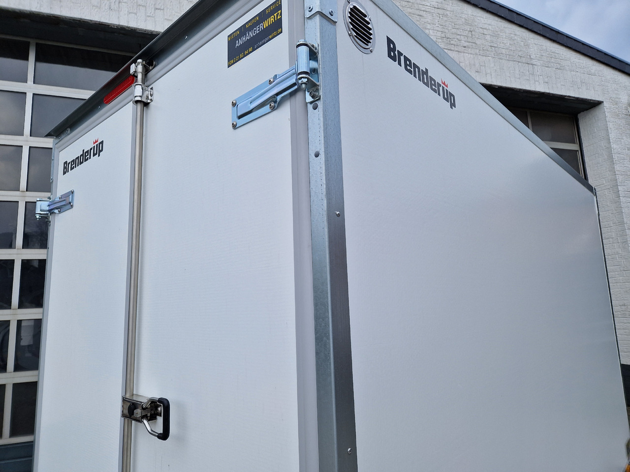 Skaphenger Brenderup Cargo Dynamic CD300 TB D 300x155x185cm Hecktüren Wabenwände (M) 2000kg: bilde 19