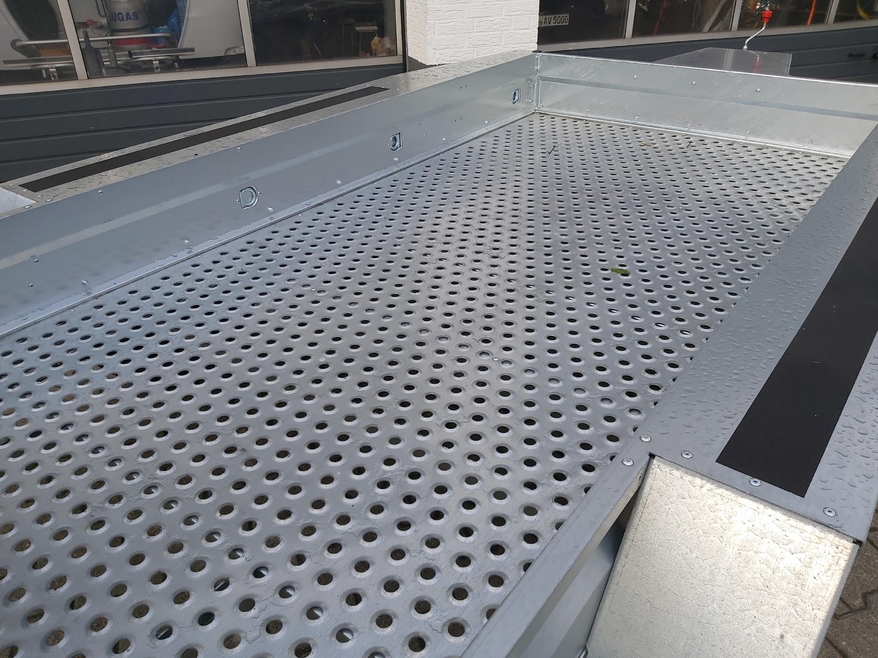 Brenderup Maschinentransporter MT 3080 STF 308x152x25cm Stahllochboden 3000kg - Maskinhenger: bilde 2 Brenderup Maschinentransporter MT 3080 STF 308x152x25cm Stahllochboden 3000kg - Maskinhenger: bilde 2