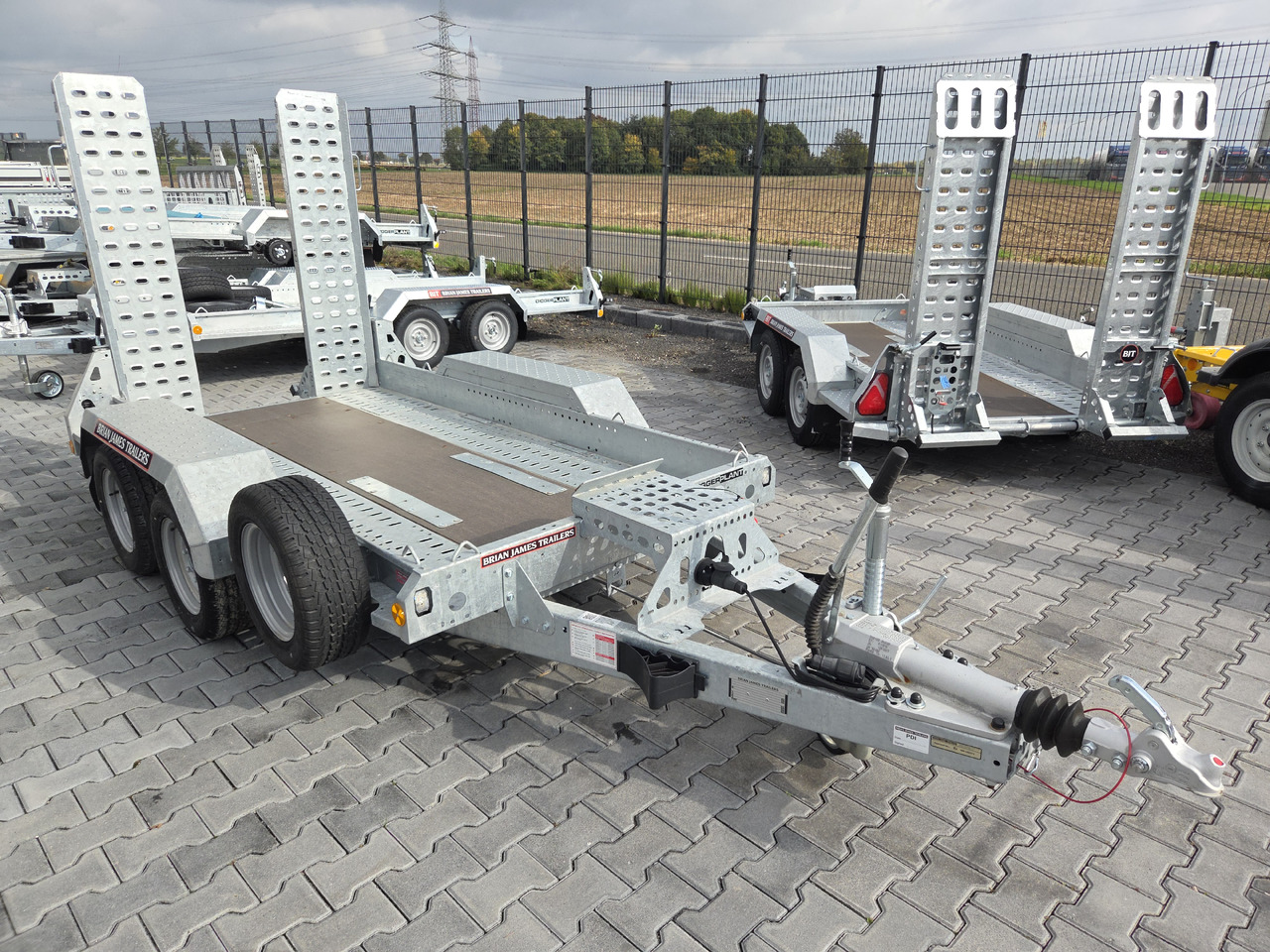 Brian James Digger Plant 543-2813-35 280x130cm Auffahrrampen klappbar Reserverad 3500kg - Maskinhenger: bilde 1 Brian James Digger Plant 543-2813-35 280x130cm Auffahrrampen klappbar Reserverad 3500kg - Maskinhenger: bilde 1