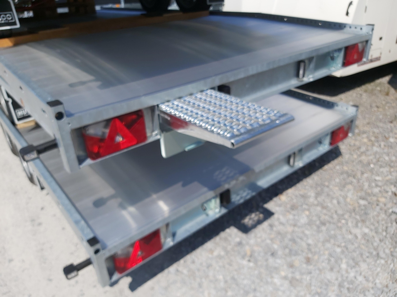 Planhenger/ Flathenger CARAX-2 3000 Multitransporter 440x207cm Aluboden Auffahrrampen 3000kg Winter Aktion: bilde 6
