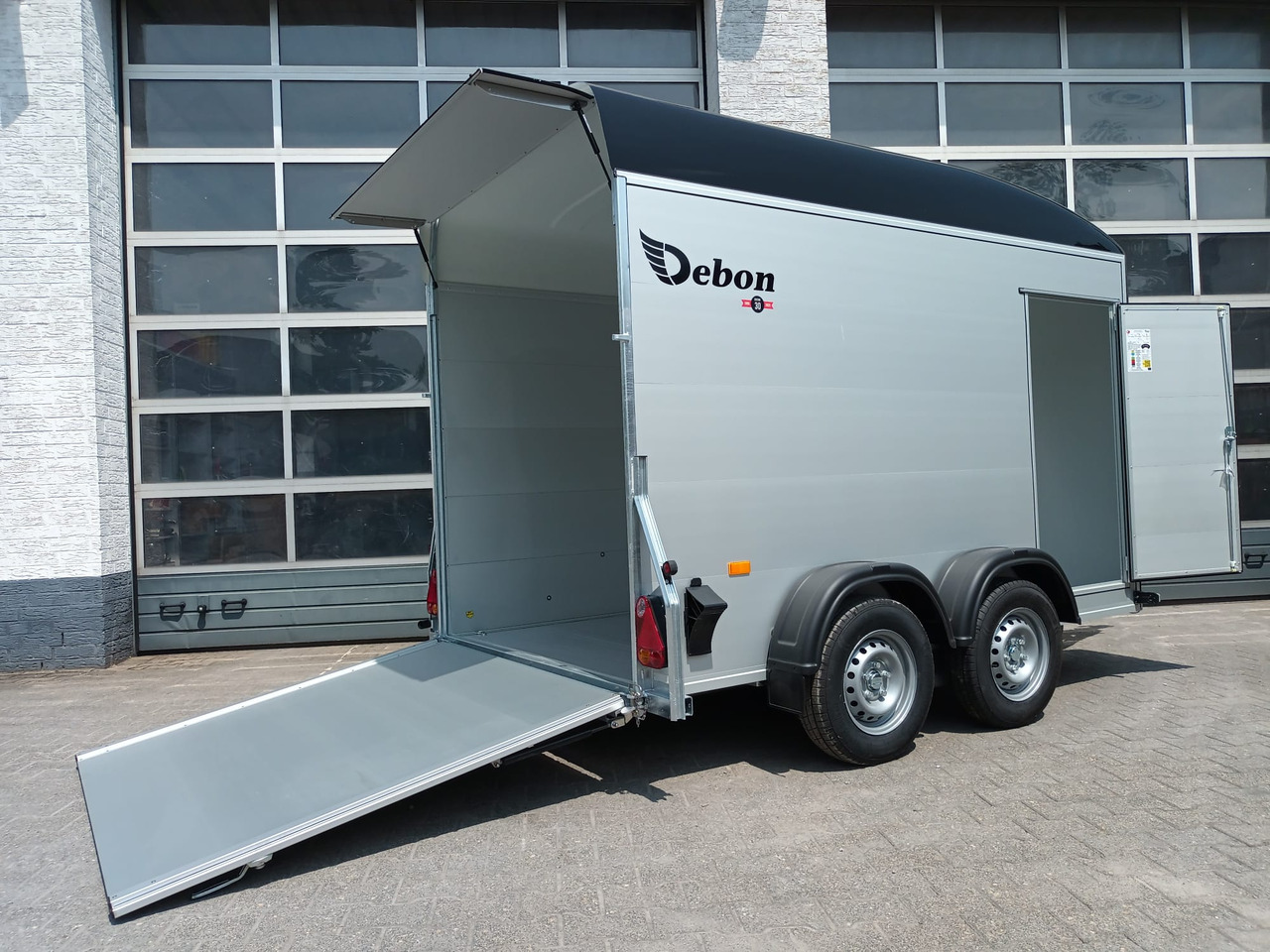 Cargo Roadster 500+ 312x167x199cm Alu Poly black Seitentür Pullman 100km/H 2600kg - Biltilhenger: bilde 5 Cargo Roadster 500+ 312x167x199cm Alu Poly black Seitentür Pullman 100km/H 2600kg - Biltilhenger: bilde 5