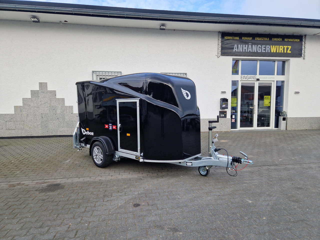 Debon Cargo 1300 300x152x168cm black Seitentür Alufelgen silver Pullman II 100km/H 1300kg Modell 25 - Biltilhenger: bilde 2 Debon Cargo 1300 300x152x168cm black Seitentür Alufelgen silver Pullman II 100km/H 1300kg Modell 25 - Biltilhenger: bilde 2
