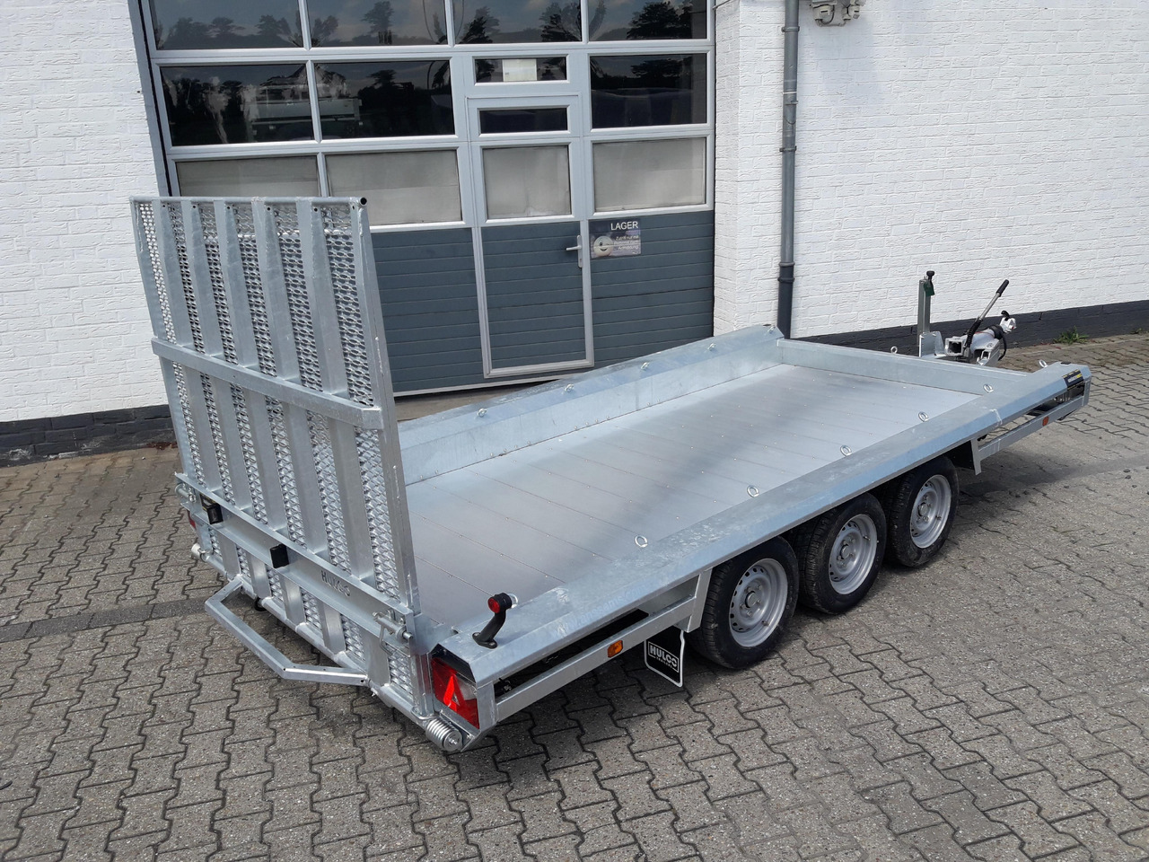HULCO TERRAX Aluboden 394x180x27cm Heckrampe 150cm Tridem (XL) 3500kg - Maskinhenger: bilde 3 HULCO TERRAX Aluboden 394x180x27cm Heckrampe 150cm Tridem (XL) 3500kg - Maskinhenger: bilde 3