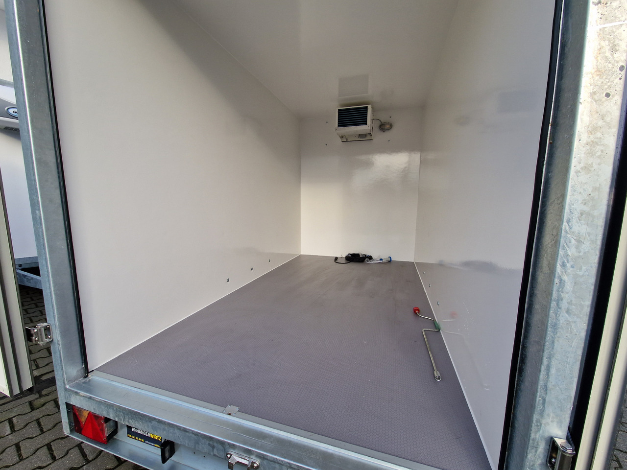 Kargo CoolBoxx FK2030HT 296x162x200cm 230V Govi Kühlung Stützen 2000kg 100km/H Abverkauf - Kjølehenger: bilde 5 Kargo CoolBoxx FK2030HT 296x162x200cm 230V Govi Kühlung Stützen 2000kg 100km/H Abverkauf - Kjølehenger: bilde 5