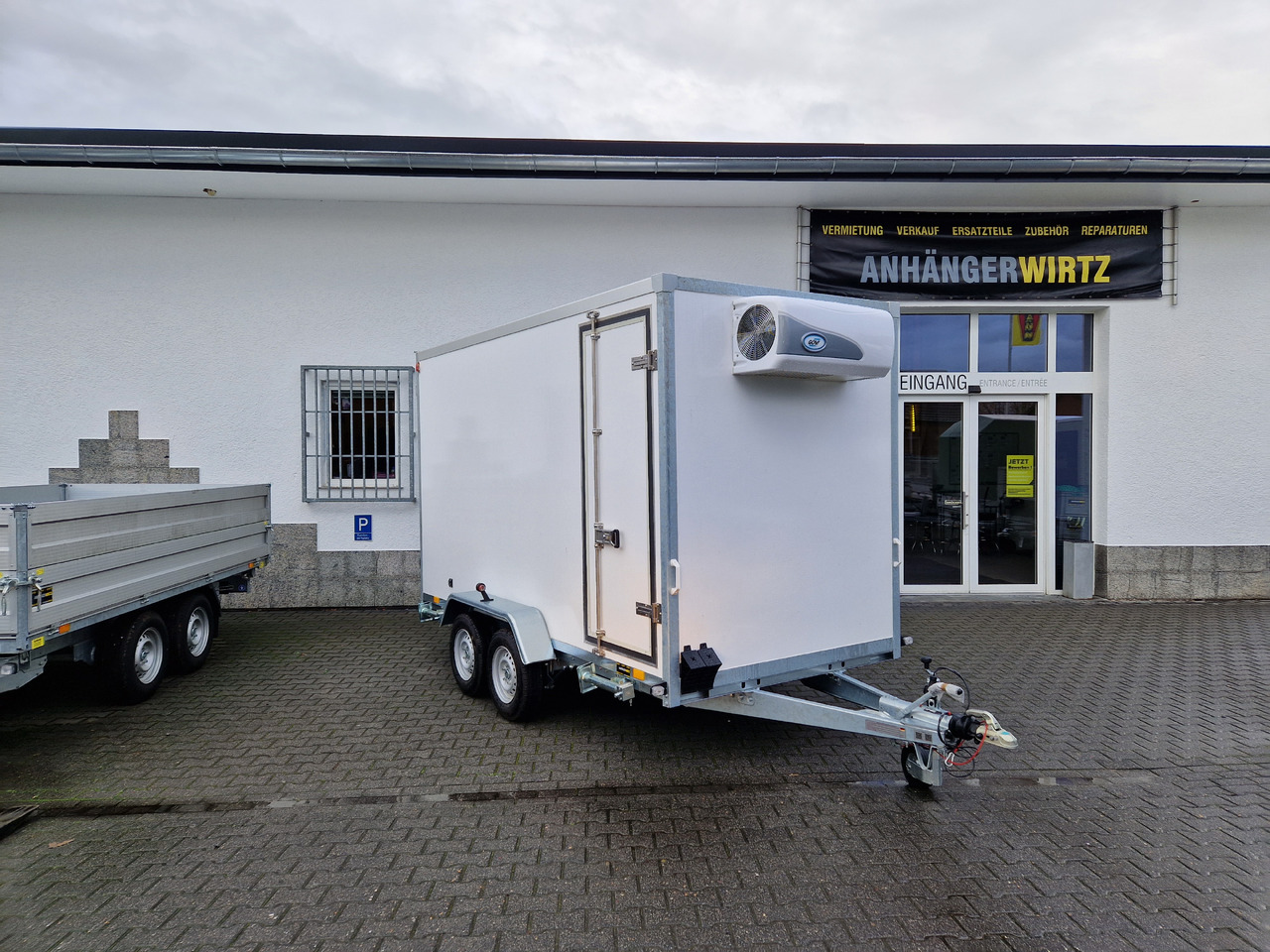 Kargo CoolBoxx FK2736HT 355x162x198cm Seitentür 230V +Kühler Govi Arktik 2000 100km/H 2700kg - Kjølehenger: bilde 4 Kargo CoolBoxx FK2736HT 355x162x198cm Seitentür 230V +Kühler Govi Arktik 2000 100km/H 2700kg - Kjølehenger: bilde 4