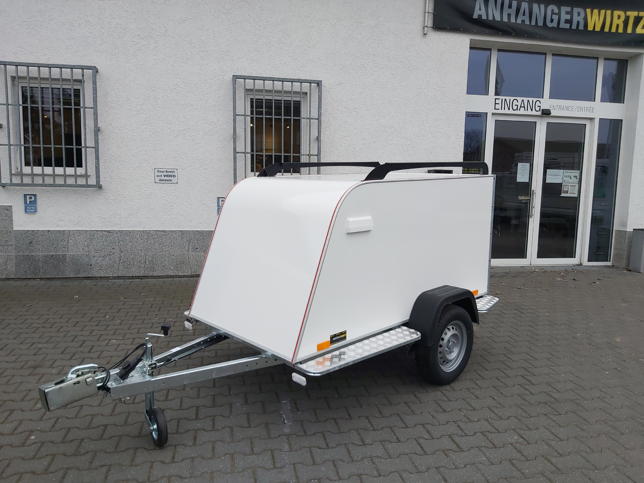 Kofferanhänger TF3 S Mini 205x110x90cm Reling Seitentür (XS) 100km/H 750kg Modell 2024 - Skaphenger: bilde 5 Kofferanhänger TF3 S Mini 205x110x90cm Reling Seitentür (XS) 100km/H 750kg Modell 2024 - Skaphenger: bilde 5