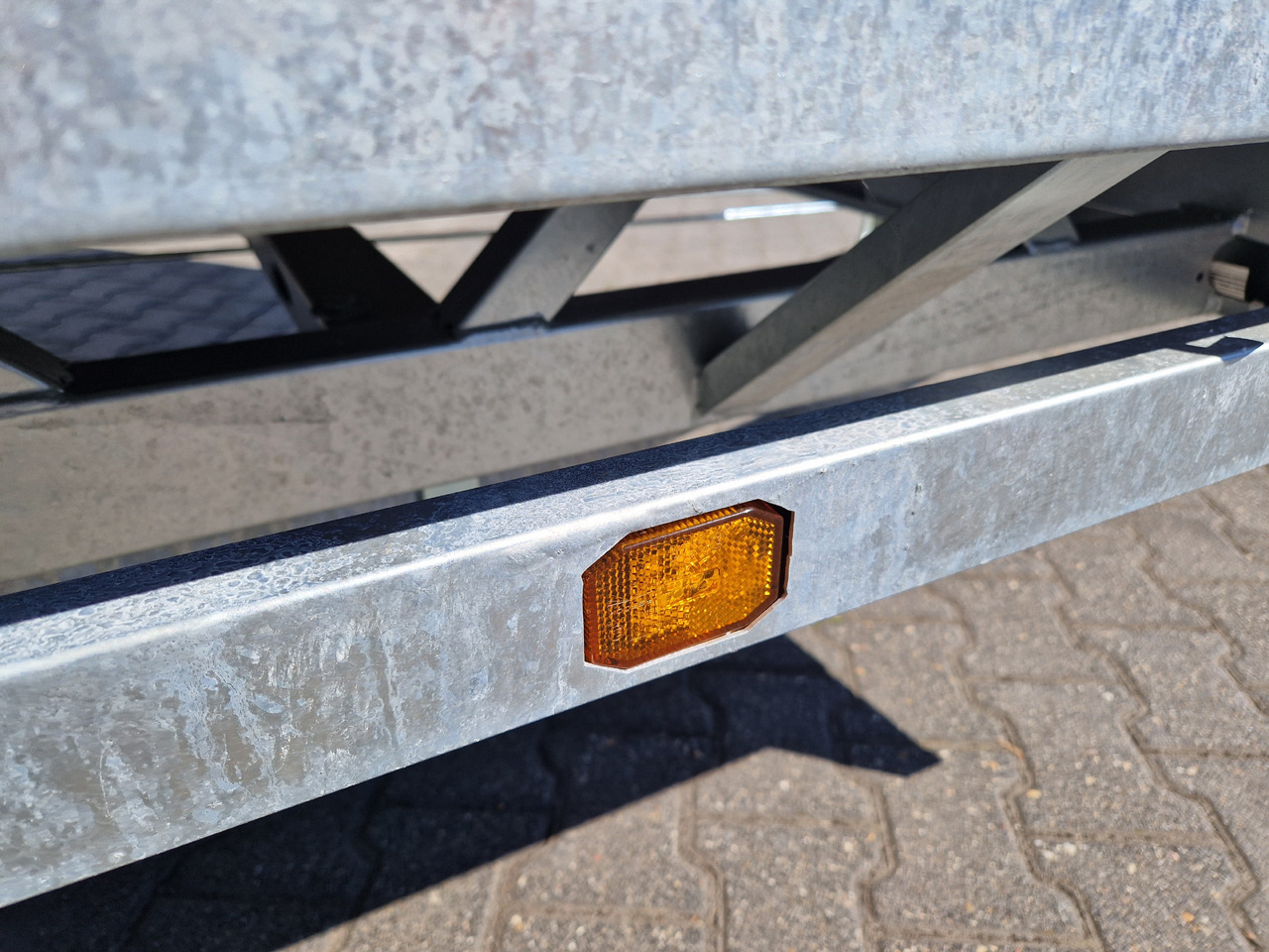 MEDAX - 2 3500 502x223x30cm Tandem 12" niedrig Fahrrgestell (XXL) 3500kg - Planhenger/ Flathenger: bilde 2 MEDAX - 2 3500 502x223x30cm Tandem 12" niedrig Fahrrgestell (XXL) 3500kg - Planhenger/ Flathenger: bilde 2