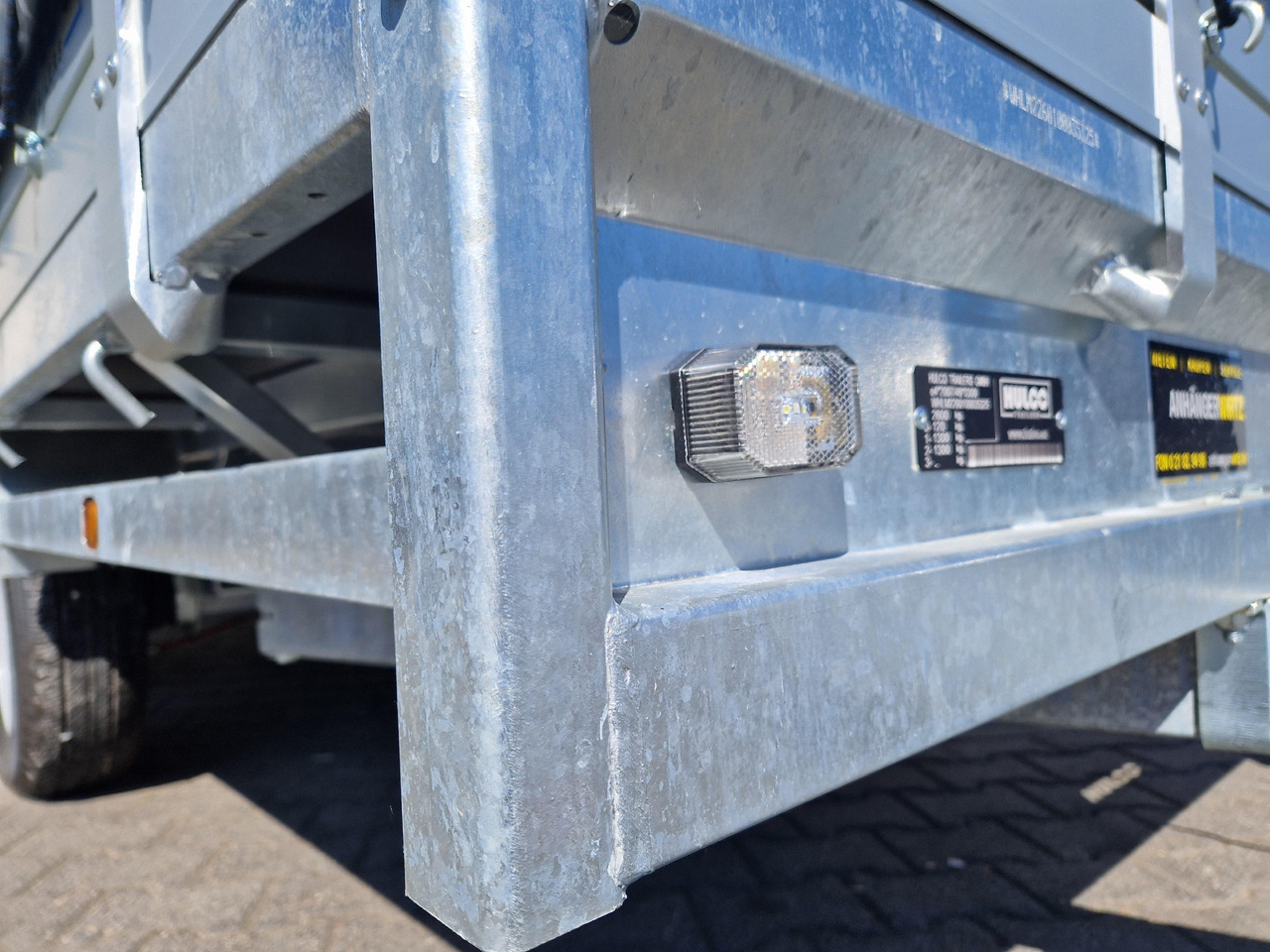 MEDAX - 3 3500 502x223x30cm Tridem 12" niedrig Fahrwerk (XXL) 3500kg - Planhenger/ Flathenger: bilde 5 MEDAX - 3 3500 502x223x30cm Tridem 12" niedrig Fahrwerk (XXL) 3500kg - Planhenger/ Flathenger: bilde 5