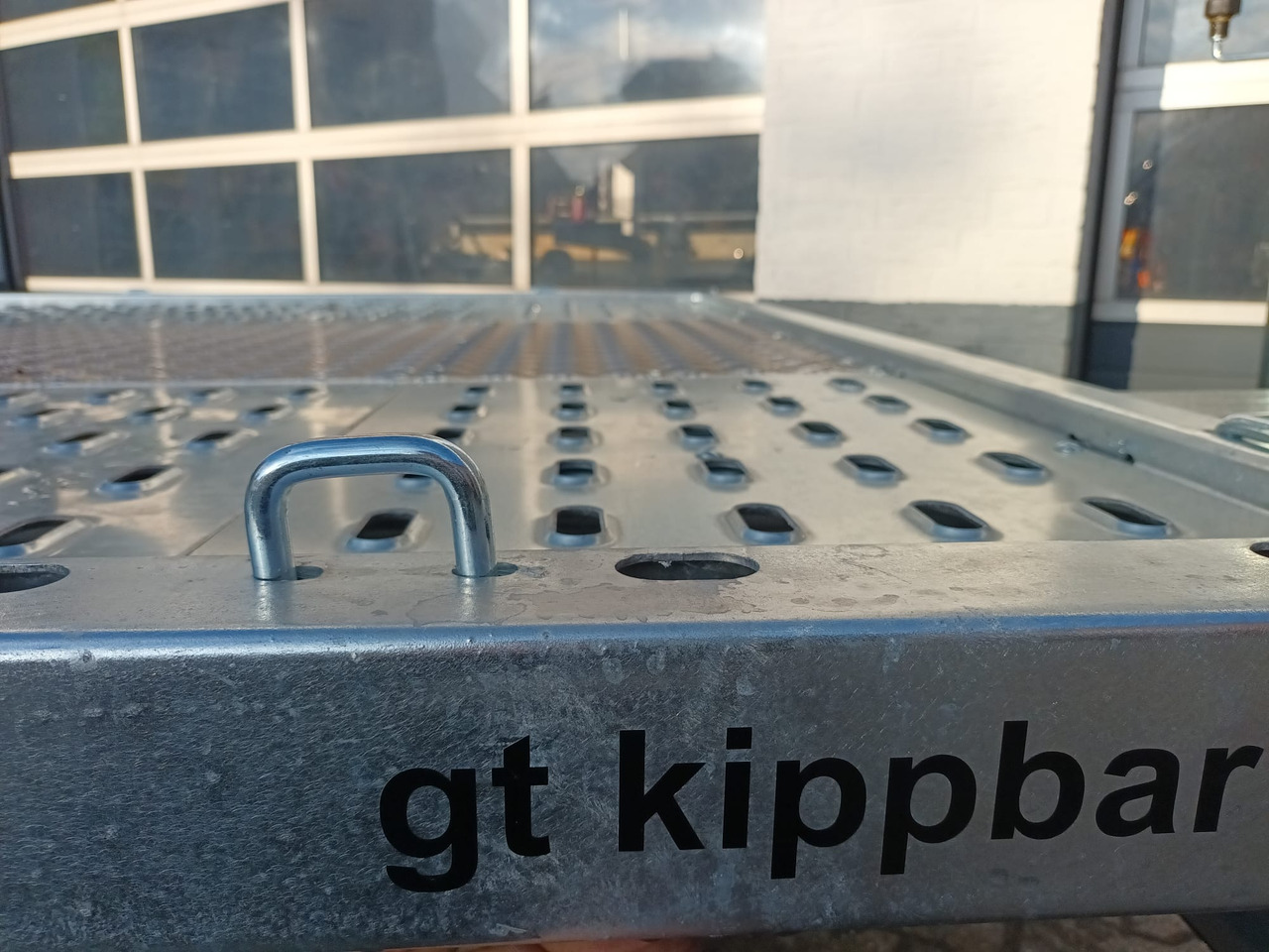 Martz GT kipp 450/2 S 450x215cm easyload ankippbar Lohr Stahl & Aluboden Seilwinde 10" 3000kg - Maskinhenger: bilde 2 Martz GT kipp 450/2 S 450x215cm easyload ankippbar Lohr Stahl & Aluboden Seilwinde 10" 3000kg - Maskinhenger: bilde 2