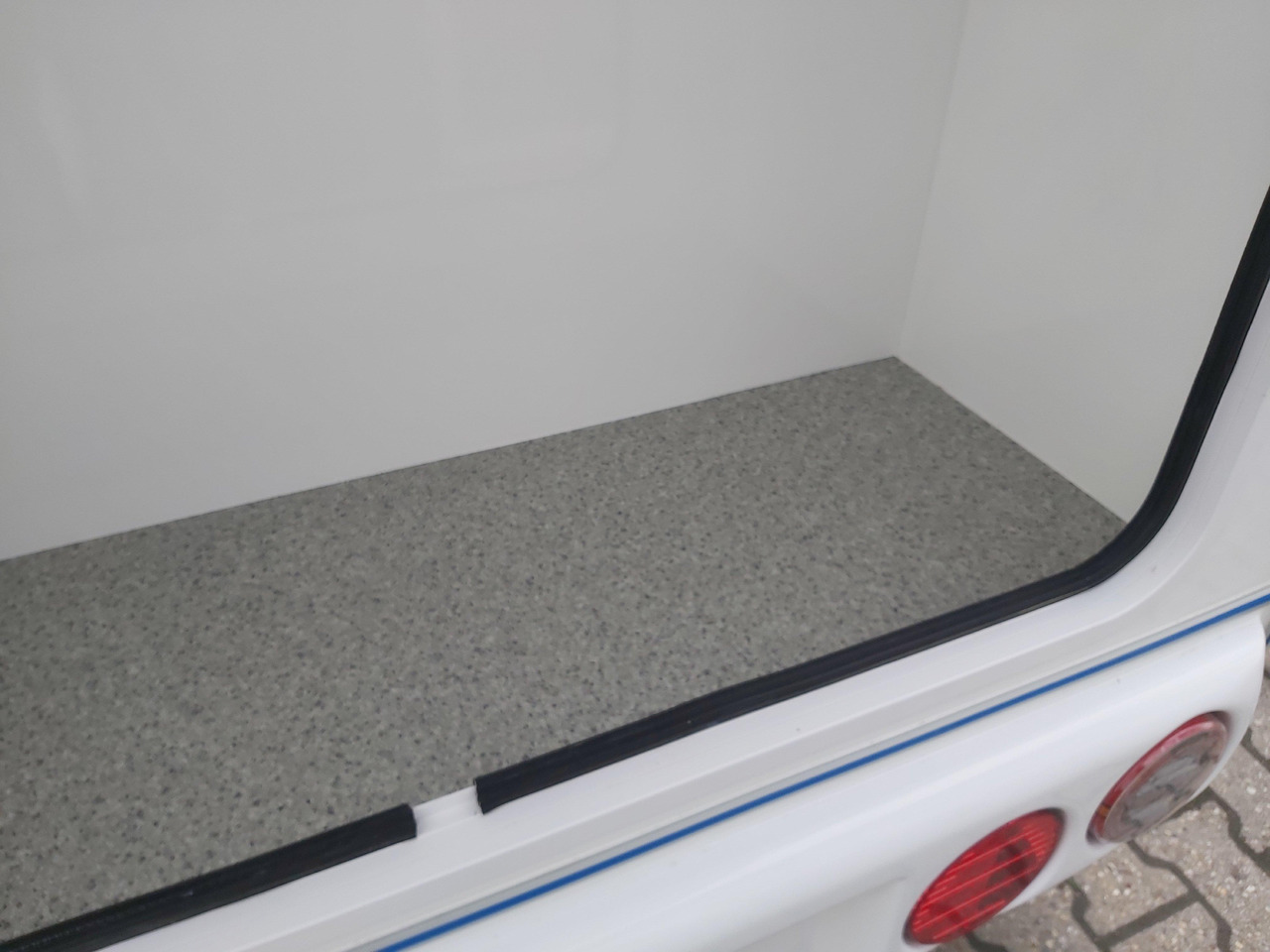 Mini Camper Mini Tommy TMC25 Basic 252x140x121cm 100 km/H 750kg ungebremst Januar AKTION - Campingvogn: bilde 5 Mini Camper Mini Tommy TMC25 Basic 252x140x121cm 100 km/H 750kg ungebremst Januar AKTION - Campingvogn: bilde 5