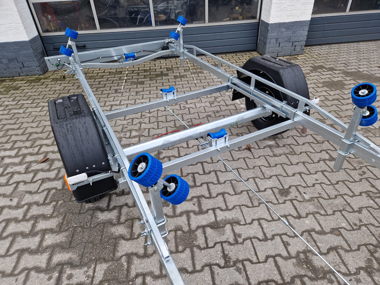 Neptun Bootstrailer Navy GN 231 1300 mit Winde 1300kg Modell 2024 - Båthenger: bilde 4 Neptun Bootstrailer Navy GN 231 1300 mit Winde 1300kg Modell 2024 - Båthenger: bilde 4