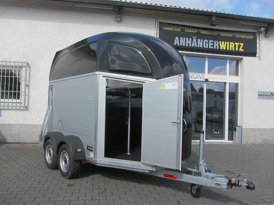 Pferdeanhänger Böckmann Champion R Sattelkammer blackline 2400kg CFF+ 100 km/H Modell 25 - Hestehenger: bilde 3 Pferdeanhänger Böckmann Champion R Sattelkammer blackline 2400kg CFF+ 100 km/H Modell 25 - Hestehenger: bilde 3