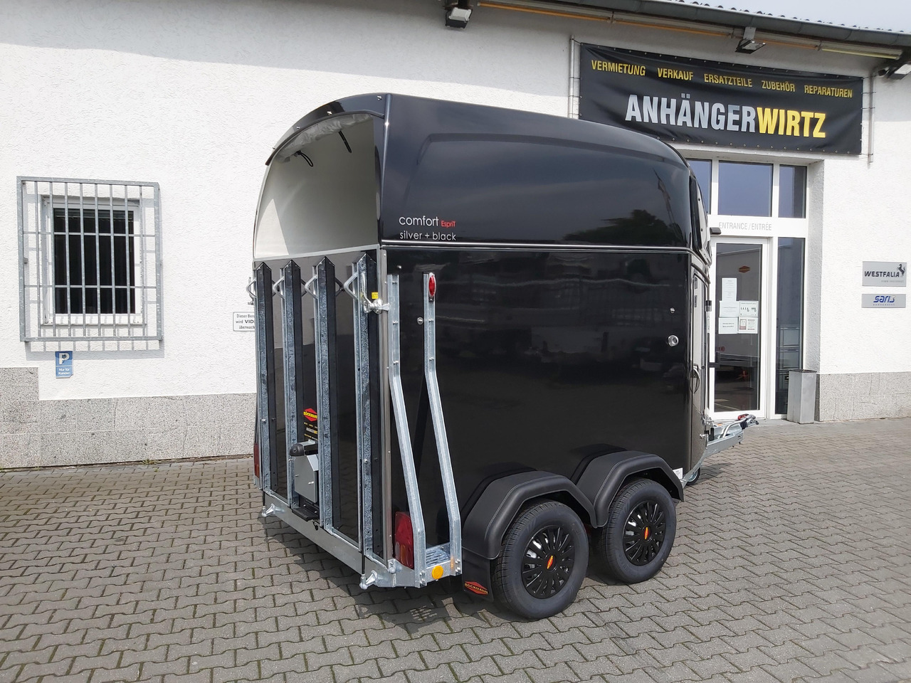 Hestehenger Pferdeanhänger Böckmann Comfort Esprit black Set Sattelkammer Trittschutz 100km/H 2400kg Modell 2024: bilde 8